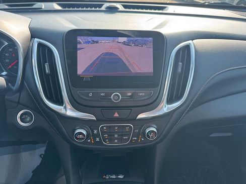 Used 2020 Chevrolet Equinox Premier image 4