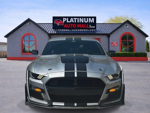 Used 2021 Ford Mustang Shelby GT500 w/ Technology Package RWD image 2