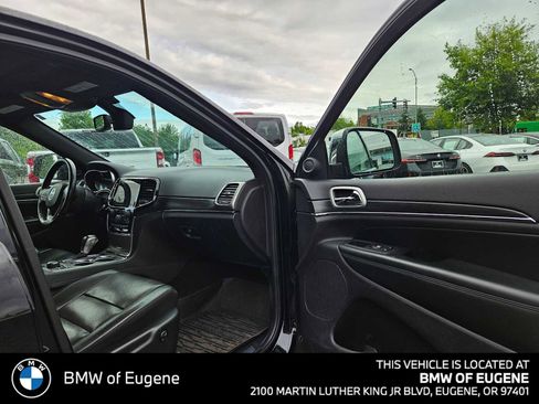 Used 2020 Jeep Grand Cherokee Limited w/ Luxury Group II AWD/4WD image 10