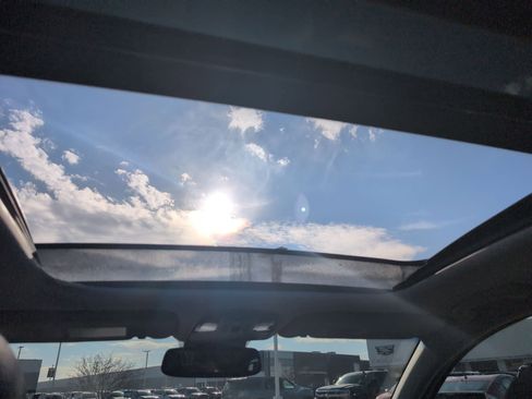 Used 2019 Kia Sorento SX w/ SX Touring Package image 14