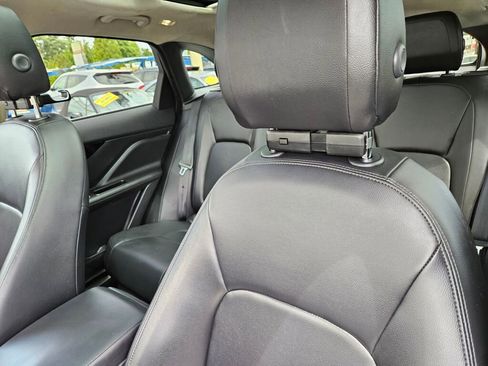 Used 2020 Jaguar F-PACE Premium AWD/4WD image 18