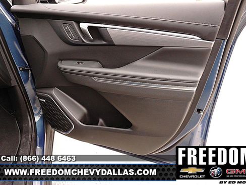 Used 2025 Buick Enclave Preferred image 35