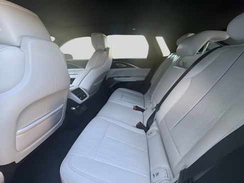 Used 2024 Cadillac Lyriq Luxury w/ LPO, Floor Liner Package AWD/4WD image 19