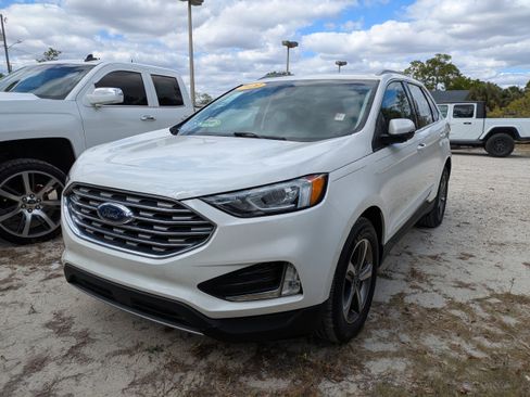 Used 2020 Ford Edge SEL w/ Convenience Package image 4