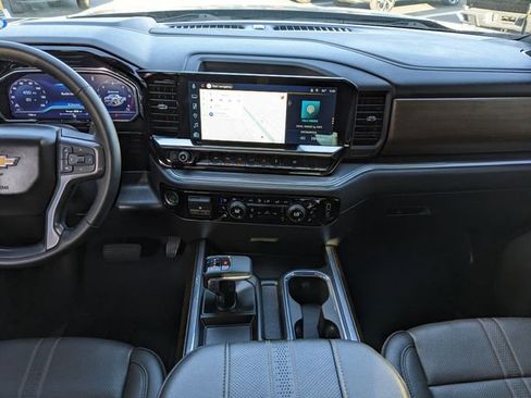 Certified 2025 Chevrolet Silverado 1500 High Country AWD/4WD image 14