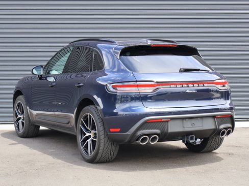 Used 2023 Porsche Macan AWD/4WD image 3