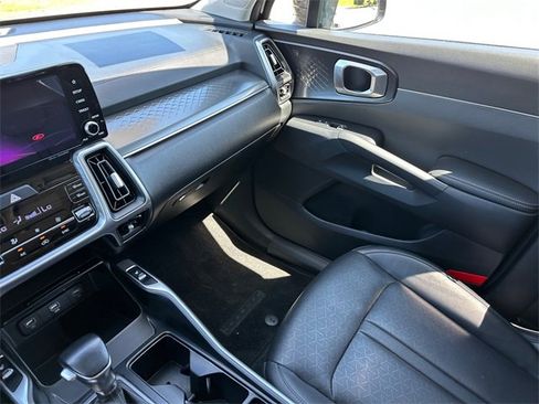 Used 2022 Kia Sorento S w/ Panoramic Sunroof Package image 30