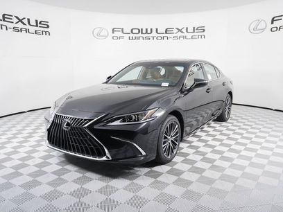 New 2025 Lexus ES 350 w/ Premium Package