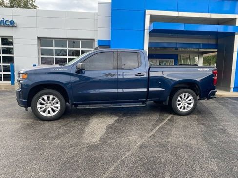 Used 2021 Chevrolet Silverado 1500 Custom AWD/4WD image 2