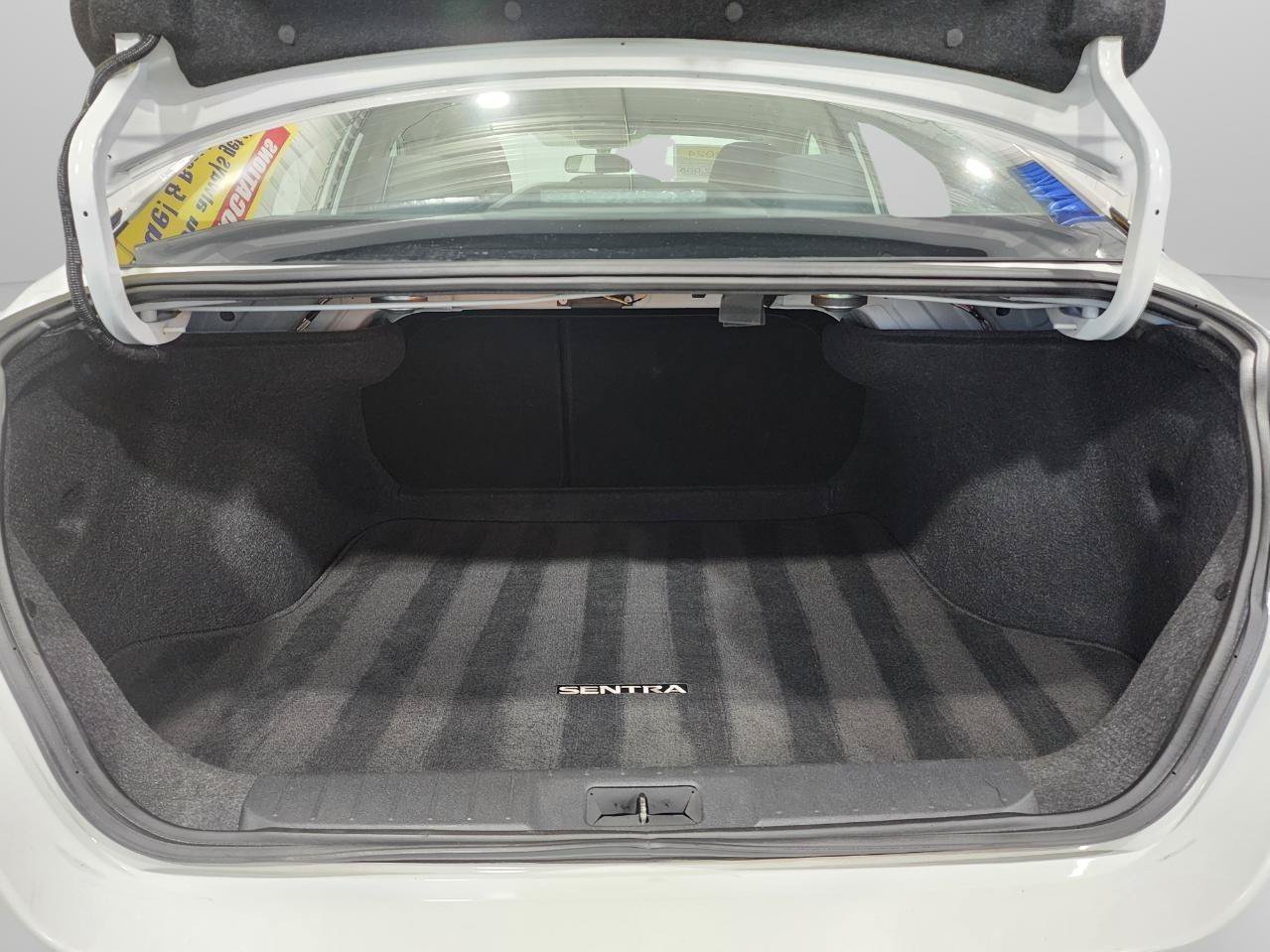 Used 2024 Nissan Sentra S FWD image 30