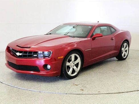 Used 2013 Chevrolet Camaro SS w/ RS Package RWD image 3