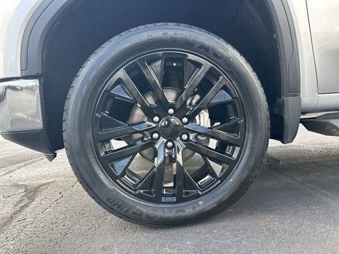 Used 2021 GMC Sierra 1500 SLE image 12