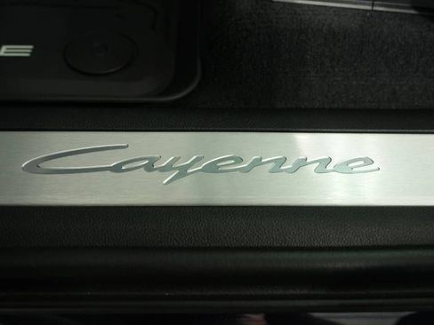 New 2026 Porsche Cayenne Coupe image 34