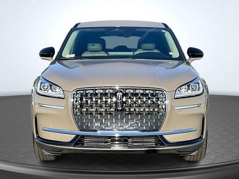 Used 2025 Lincoln Corsair Reserve FWD image 2