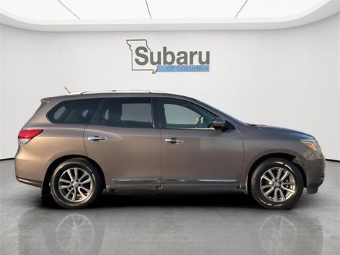 Used 2014 Nissan Pathfinder SL w/ SL Tech Package image 8