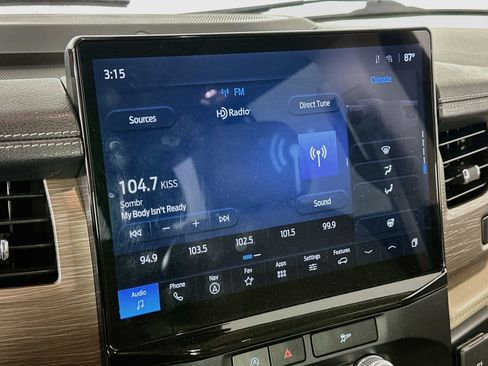Used 2023 Ford Expedition Limited AWD/4WD image 21