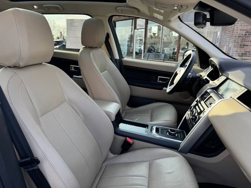 Used 2018 Land Rover Discovery Sport HSE AWD/4WD image 47