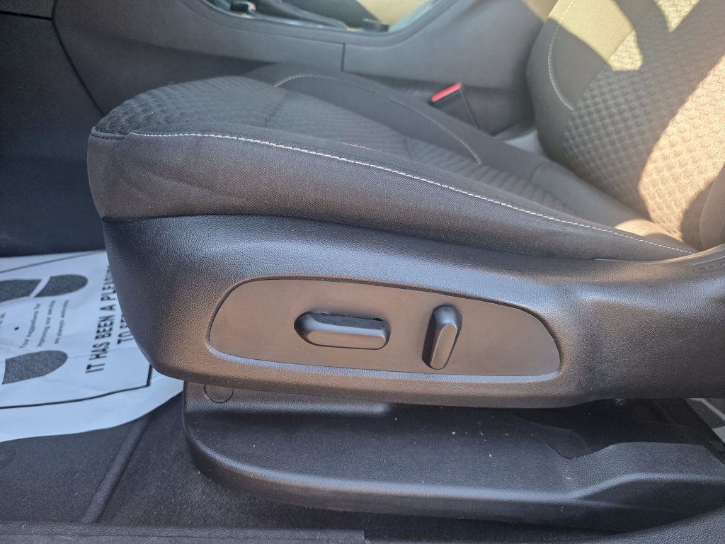 Used 2019 GMC Acadia SLE w/ Driver Alert Package I AWD/4WD image 10
