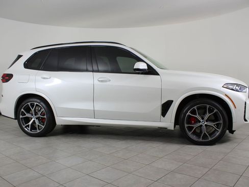 New 2026 BMW X5 xDrive50e w/ M Sport Package image 8