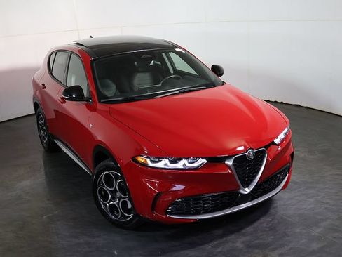 Used 2024 Alfa Romeo Tonale Ti AWD/4WD image 7