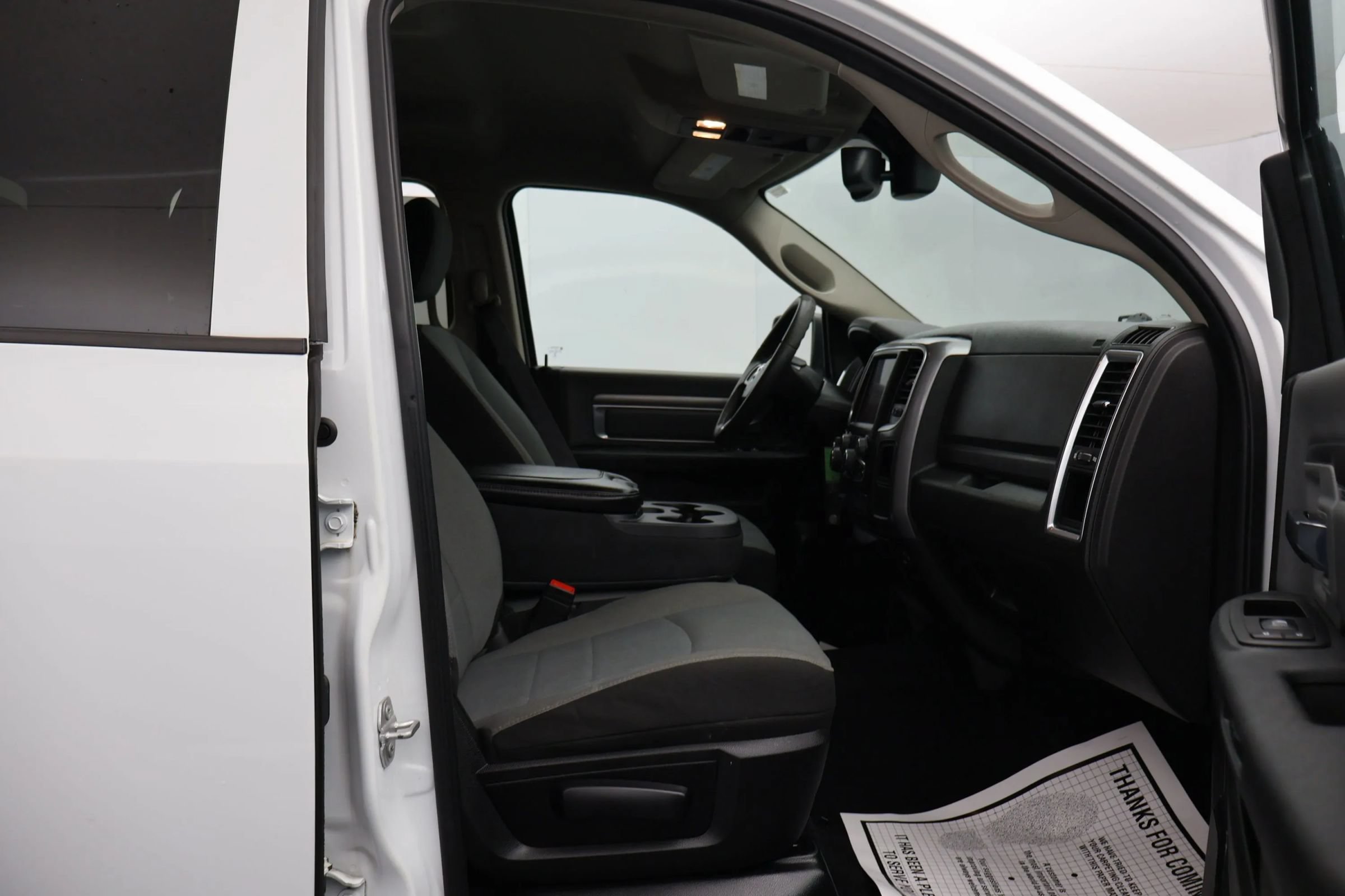 Used 2022 RAM 1500 Classic SLT w/ Electronics Group AWD/4WD image 14
