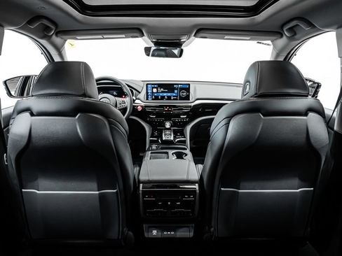 New 2026 Acura MDX SH-AWD image 11