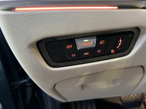 Used 2020 BMW 330i xDrive Sedan w/ Executive Package image 37