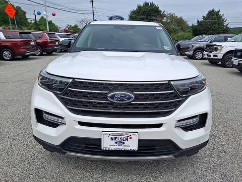 Certified 2024 Ford Explorer XLT w/ Equipment Group 202A AWD/4WD image 29