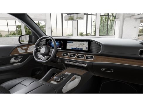 New 2026 Mercedes-Benz GLS 580 4MATIC image 6