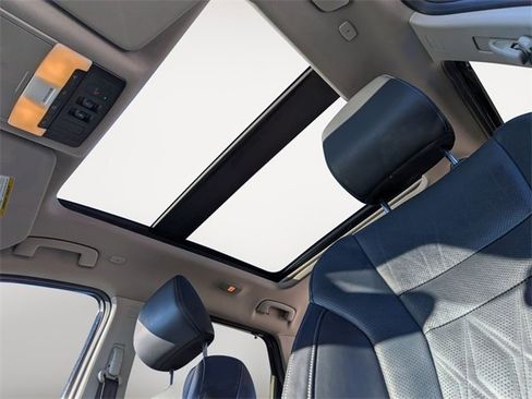 Certified 2024 Nissan Rogue Platinum w/ Platinum Premium Package image 24