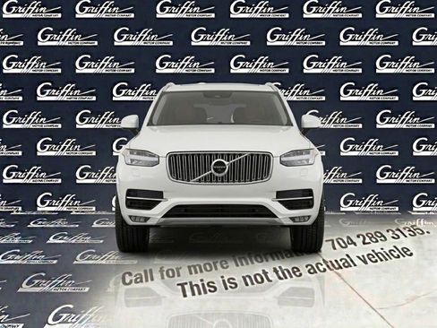 Used 2018 Volvo XC90 T6 Momentum w/ Convenience Package AWD/4WD image 2