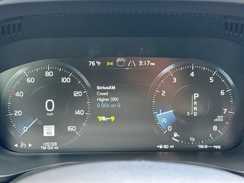 Used 2019 Volvo XC60 T5 Momentum w/ Multimedia Package AWD/4WD image 17