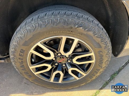 Used 2023 GMC Yukon XL AT4 w/ AT4 Premium Plus Package image 34