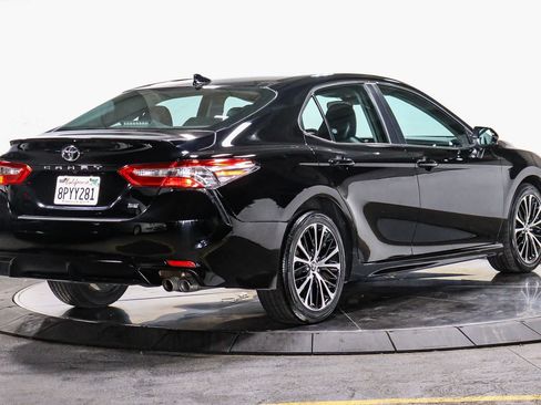 Certified 2020 Toyota Camry SE w/ Carpet Mat Package FWD image 4