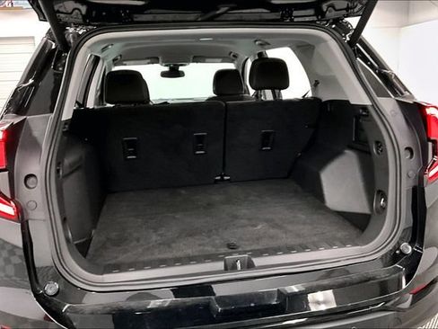 Used 2023 GMC Terrain SLE w/ Driver Convenience Package FWD image 41