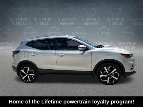 Used 2020 Nissan Rogue Sport SL FWD image 7