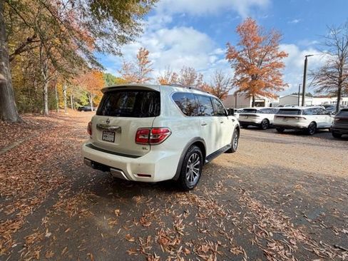 Used 2018 Nissan Armada SL w/ Premium Package image 18