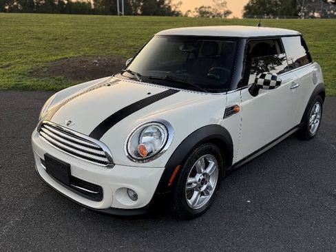Used 2013 MINI Cooper Hardtop FWD image 3
