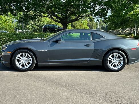 Used 2014 Chevrolet Camaro LS RWD image 5