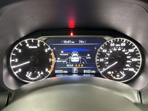 Used 2024 Nissan Altima 2.5 SV FWD image 12