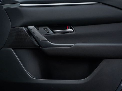 Used 2025 MAZDA CX-50 AWD 2.5 S w/ Premium Package image 9