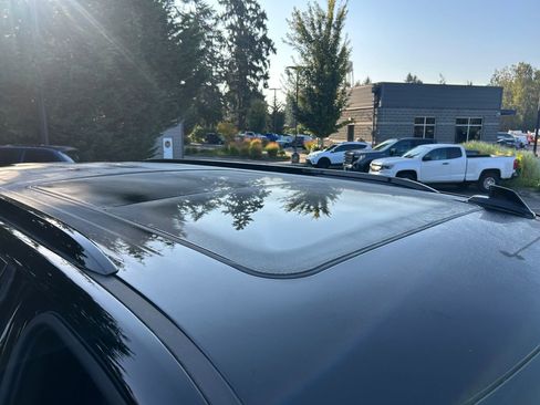 Used 2021 Chevrolet Tahoe RST image 28