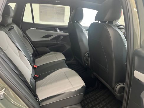New 2026 Volkswagen Tiguan SE R-Line AWD/4WD image 35