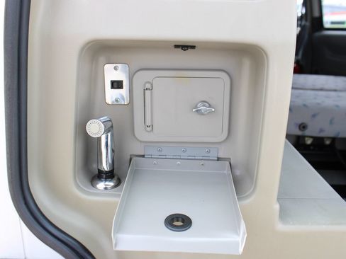 Used 1997 Volkswagen Eurovan Camper FWD image 32