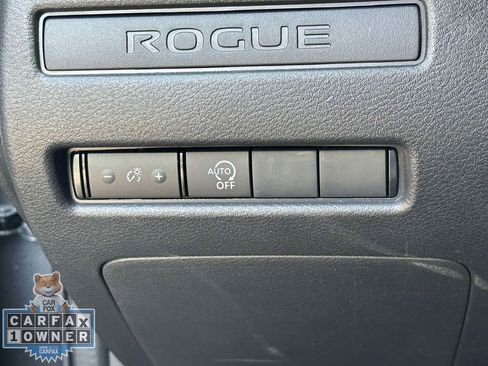 Used 2025 Nissan Rogue S AWD/4WD image 21