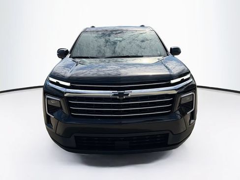 New 2026 Chevrolet Traverse LT w/ Driver Confidence Package AWD/4WD image 4