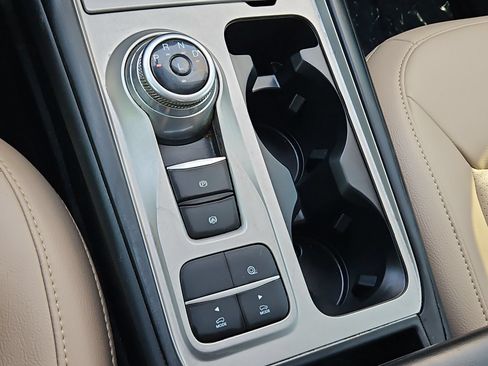 Used 2023 Ford Explorer 2WD image 17