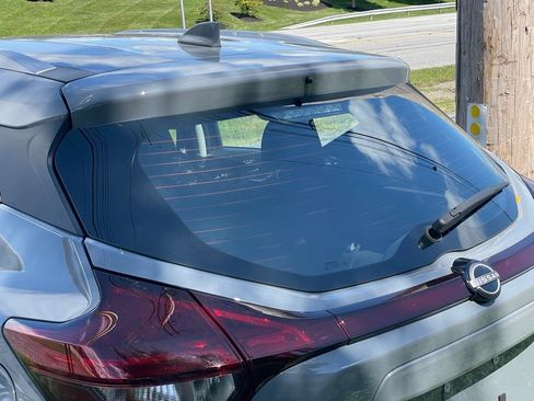 Certified 2023 Nissan Kicks SV FWD image 24