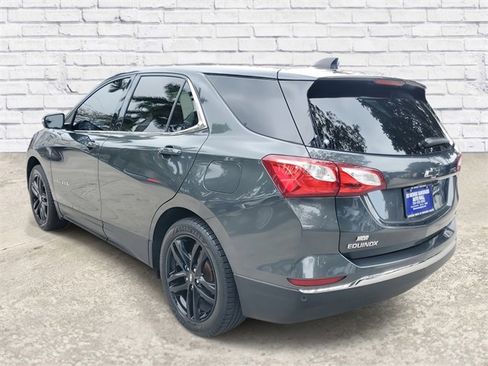 Used 2020 Chevrolet Equinox LT w/ Sport Edition image 2