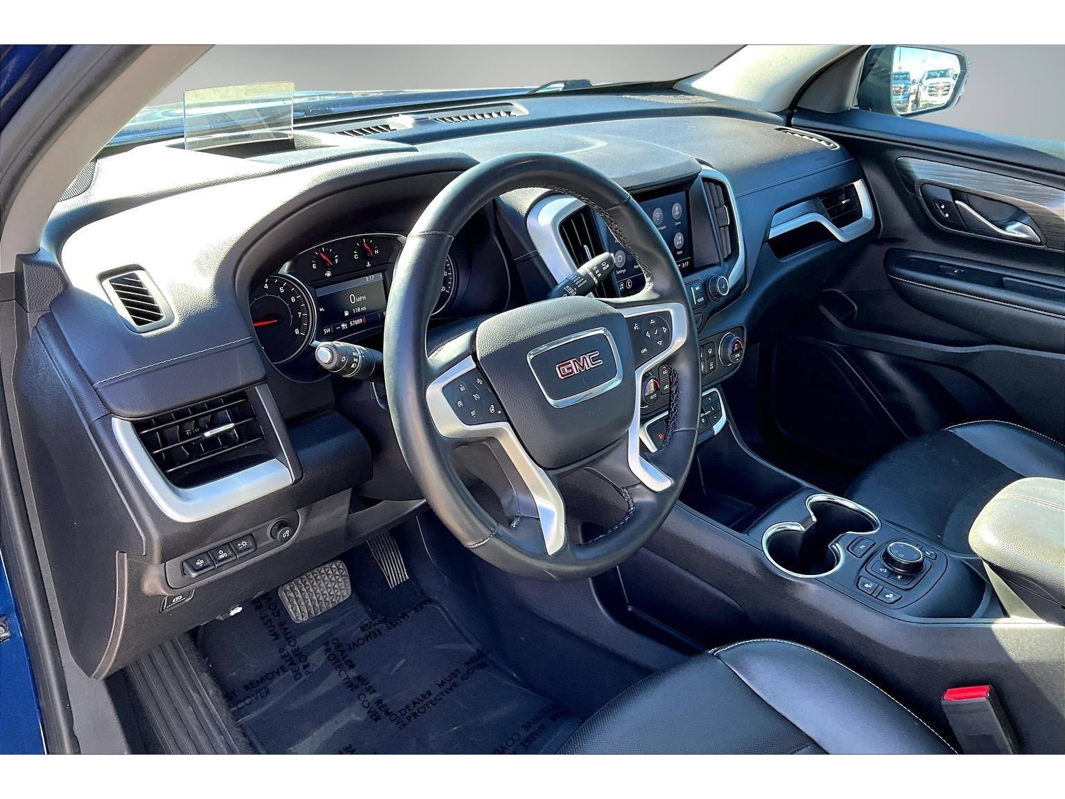 Used 2023 GMC Terrain SLT w/ Tech Package AWD/4WD image 17